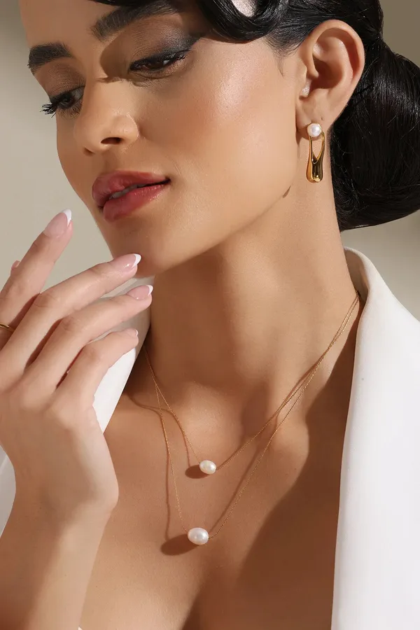 Layered_Sophistication_Pendant_Golden