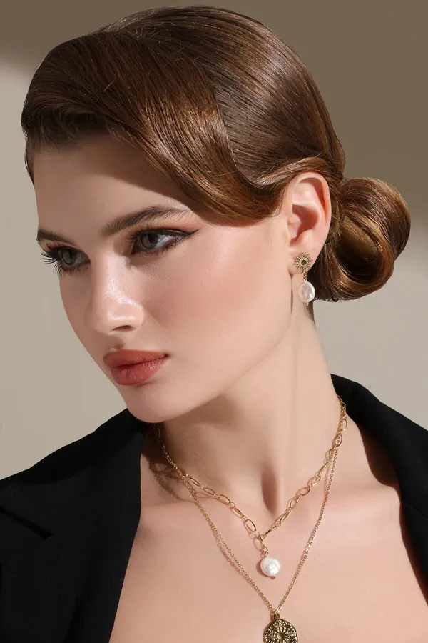 Golden_Charm_Pendant_Golden