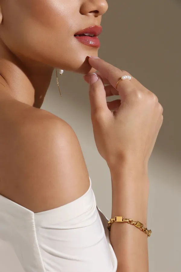 Index_Adorn_Ring_Golden