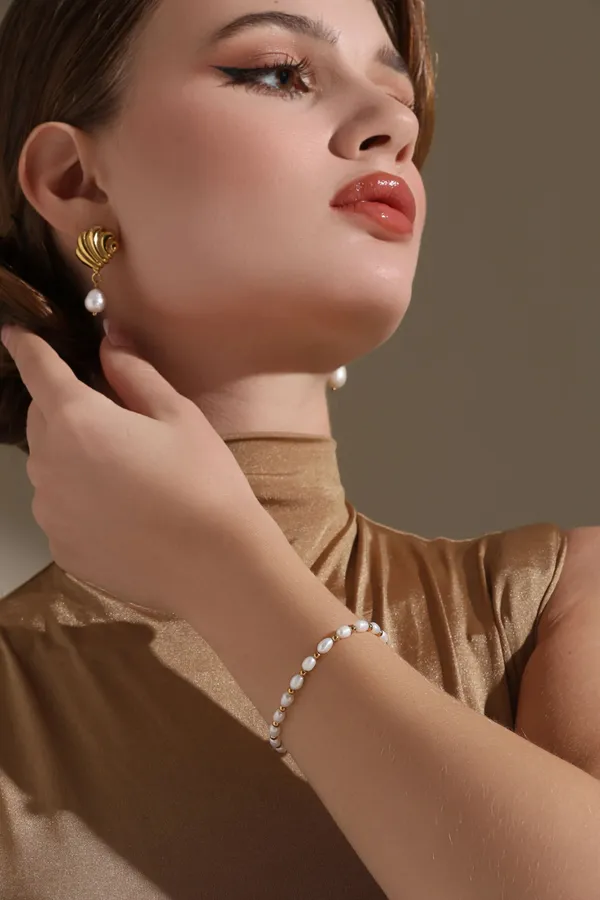 Pearl_Bracelet_For_Women_Everyday_Wear