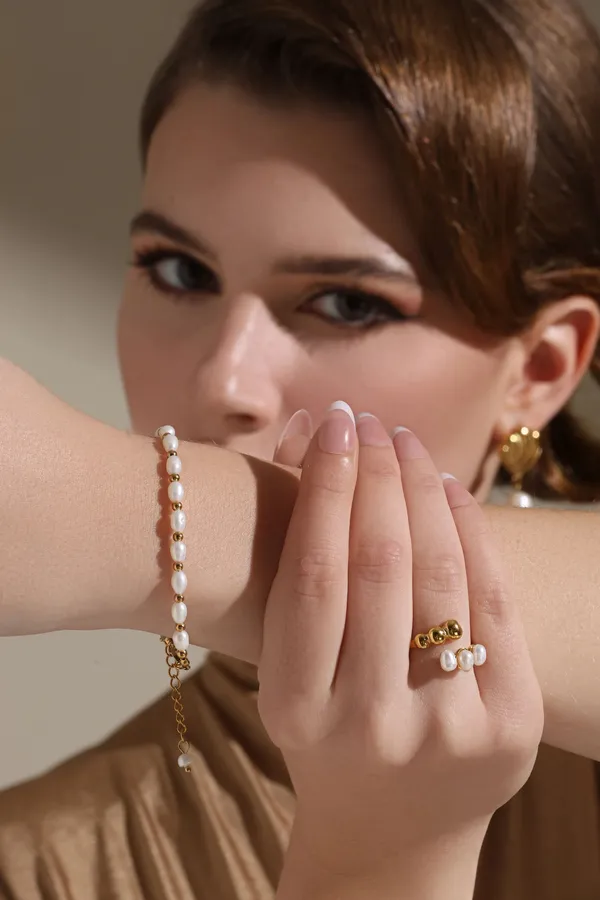 Pearl_Bracelet_For_Women_Everyday_Wear
