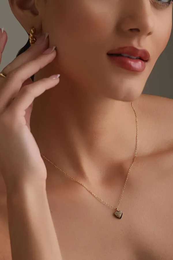 Heart_Celebration_Pendant_Golden