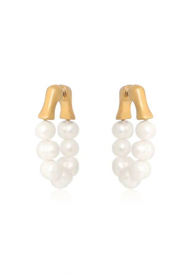 Gold_Accent_Pearl_Earrings_Golden