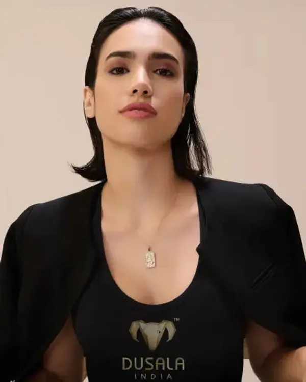 Leo_Zodiac_Pendant_18k_Gold_Plating_Colour_Necklace_Golden