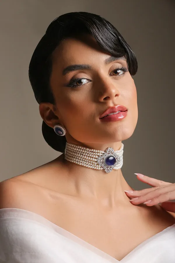 Freshwater_Pearl_Choker_Silver_And_Blue
