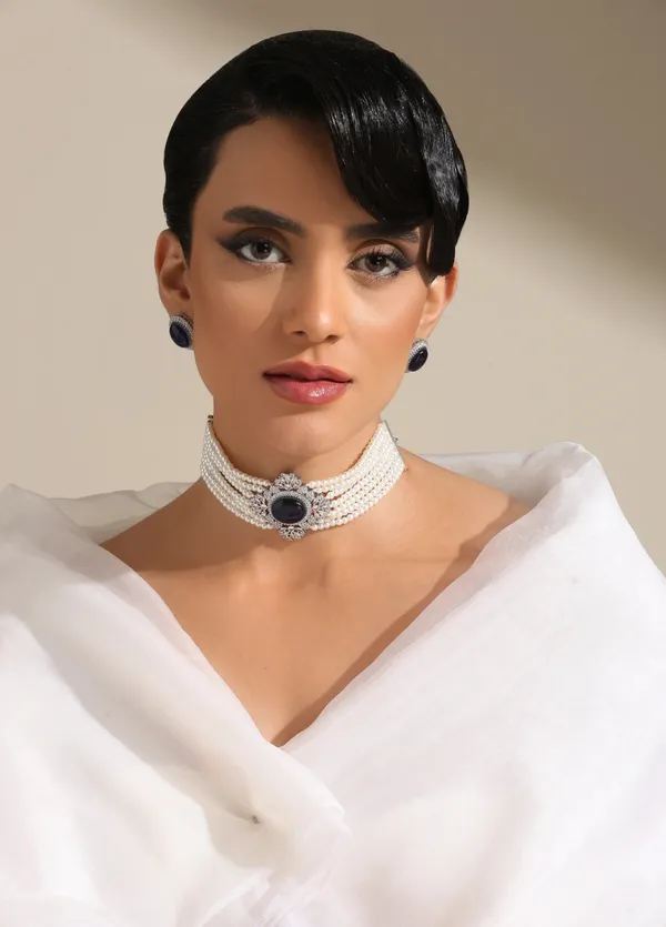 Freshwater_Pearl_Choker_Silver_And_Blue
