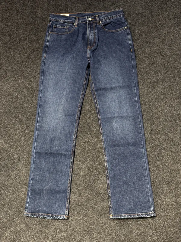 Men's_Blue_Denim_Jeans_Regular_Straight_Fit_With_Medium_Wash