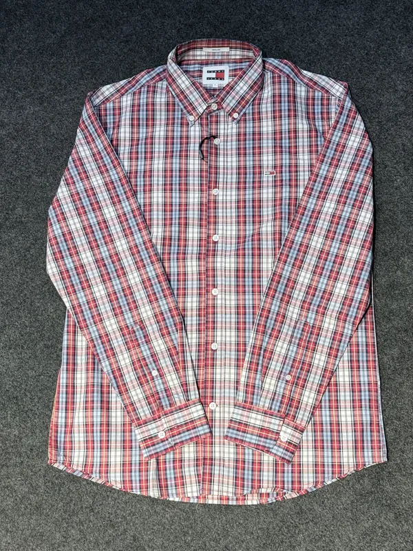 Men's_Checkered_Long_Sleeve_Shirt