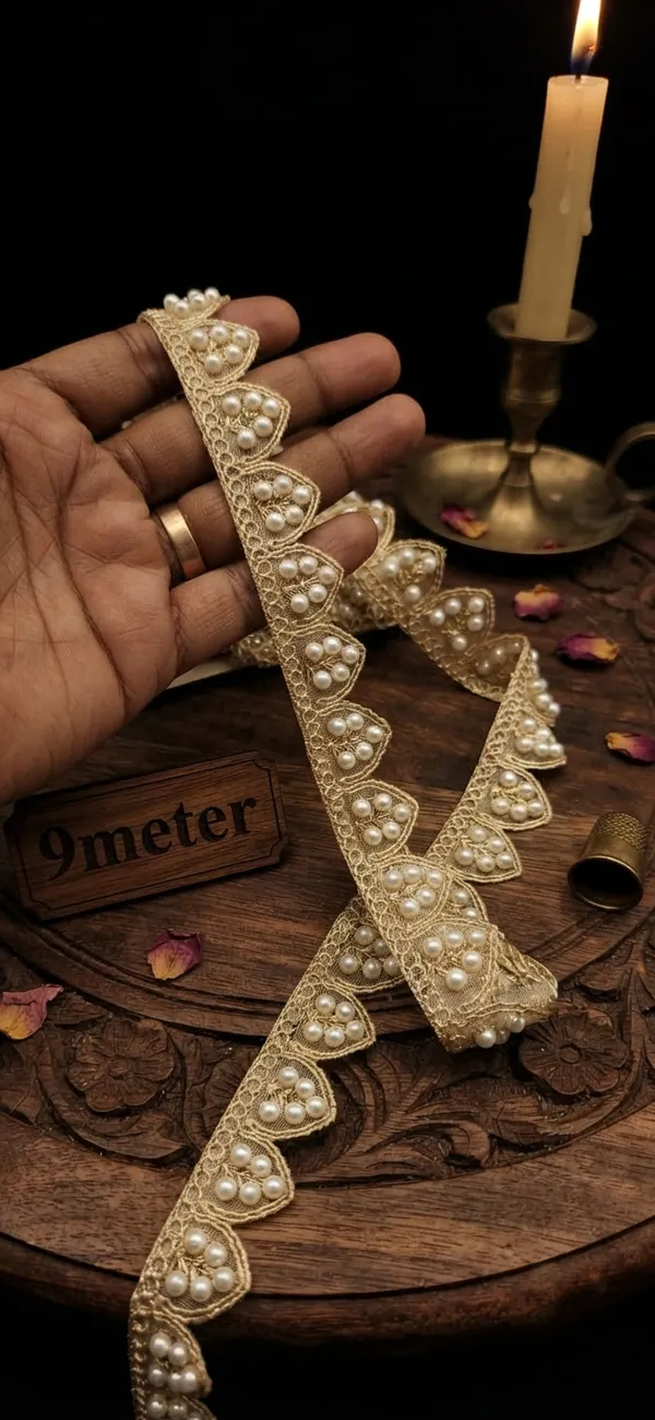 Bring_timeless_grace_to_your_creations_with_this_stunning_9-meter_gold_lace_border,