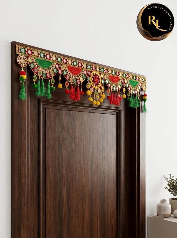 Handcrafted_Festive_Swastik_Wall_Hanging_Toran_/_Bandhanwar