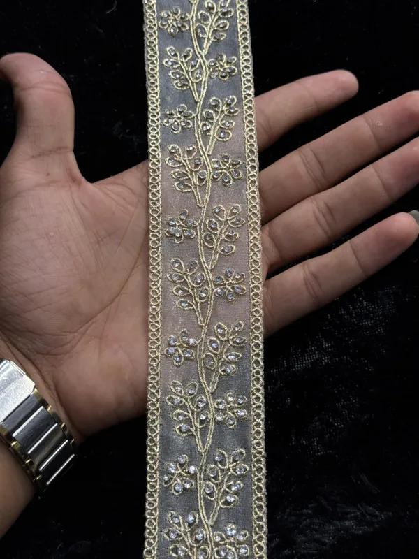 Gold_And_Silver_Embroidered_Floral_Lace_Trim