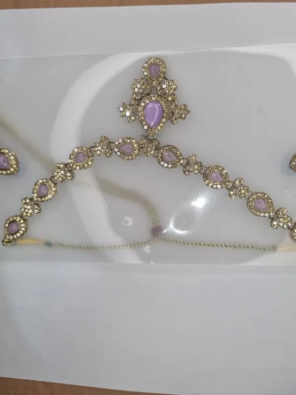 Elegant_Purple_Stone_Jewelry_Set_With_Gold_Tone_Detailing