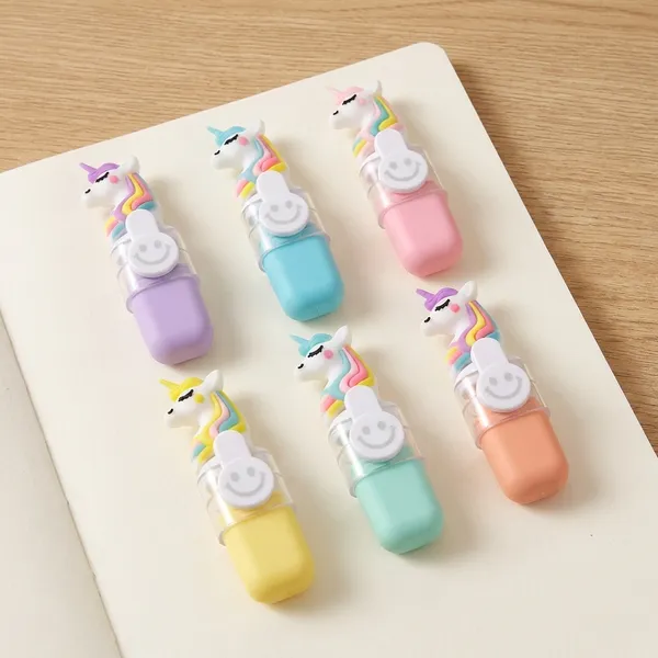 Cartoon_Character_Highlighter_Set_Of_6_Pieces_With_Superhero_Toppers_And_Smiley_Caps
