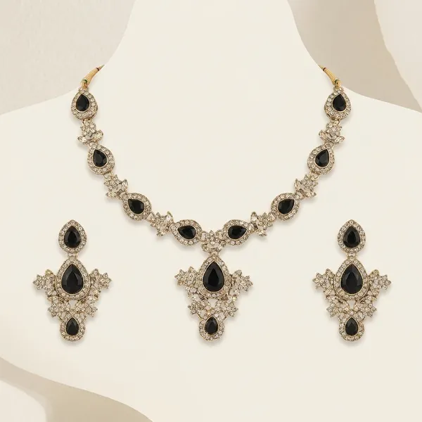 Elegant_Blue_Stone_Jewelry_Set_Necklace_And_Earrings_With_Sparkling_Crystals