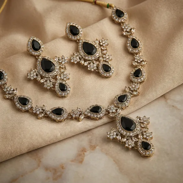 Elegant_Blue_Stone_Jewelry_Set_Necklace_And_Earrings_With_Sparkling_Crystals