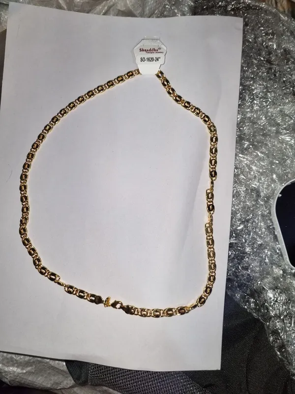 Golden_Barrel_Chain_Necklace_For_Men_And_Women