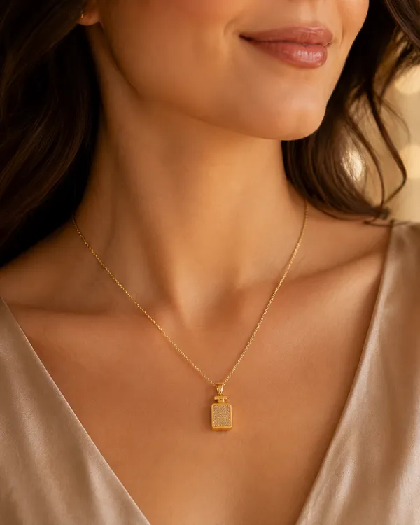 Mythink_Glam_Bottle_Necklace