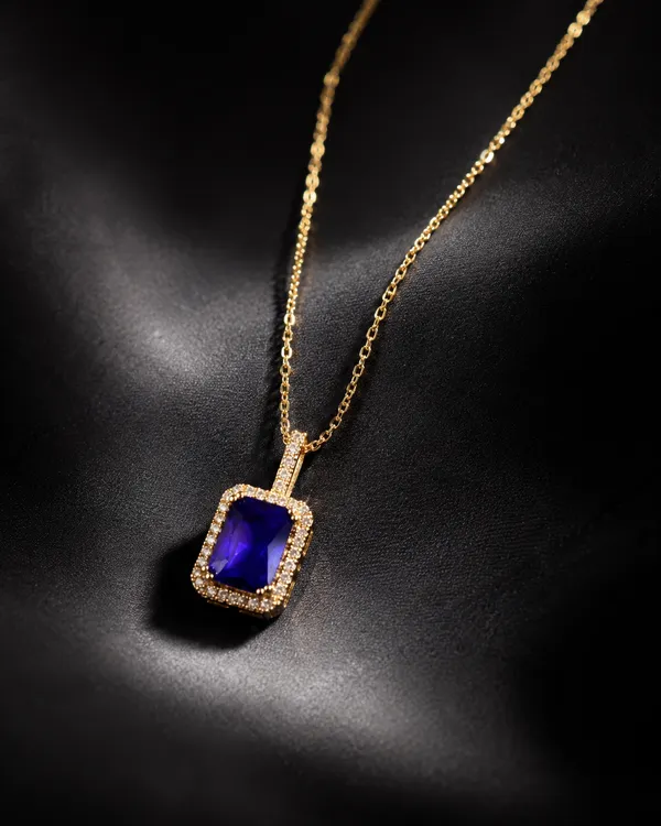 Mythink_Midnight_Sapphire_necklace