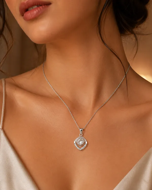 Mythink_Heart_Halo_Necklace