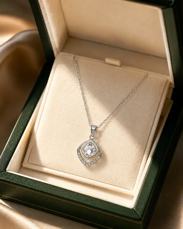 Mythink_Heart_Halo_Necklace