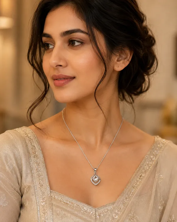Mythink_Heart_Halo_Necklace