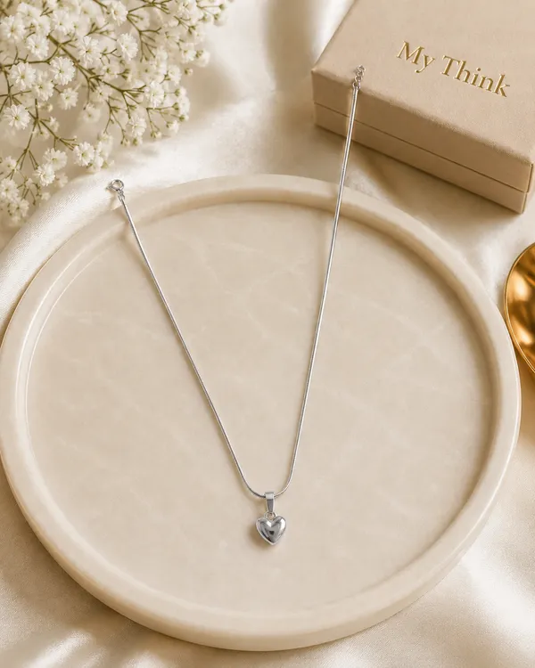 Mythink_Sweetheart_necklace