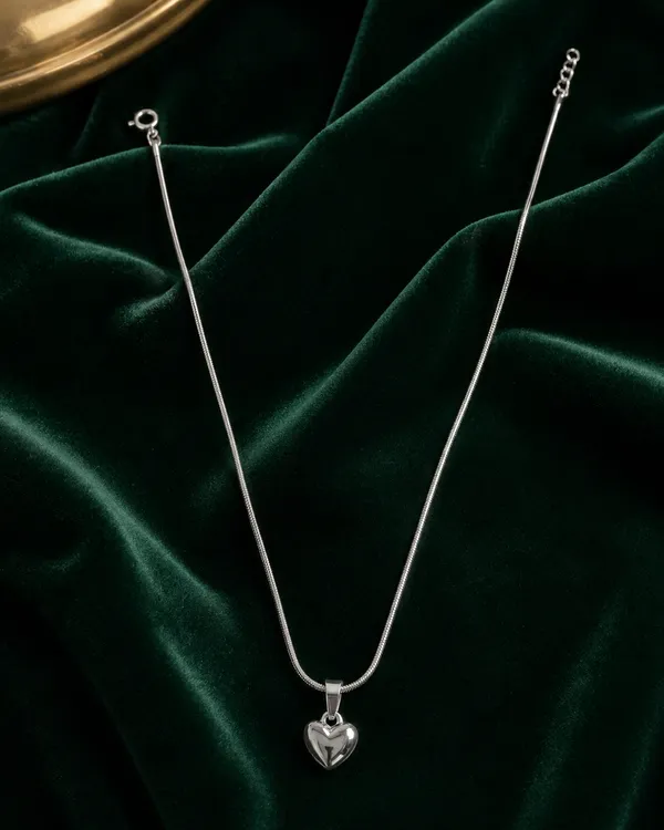 Mythink_Sweetheart_necklace