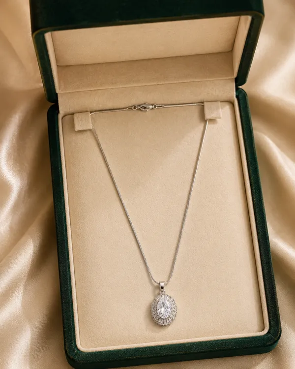 Mythink_Royale_Crystal_Necklace