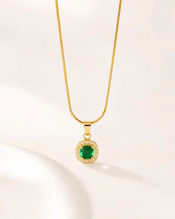 Mythink_Emerald_Belle_Necklace