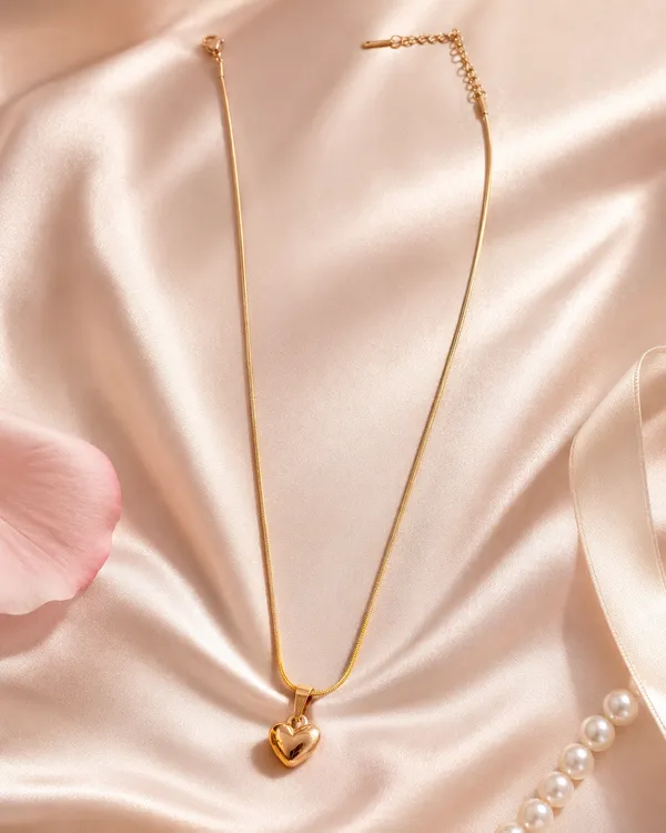 Mythink_heart_whisper_necklace