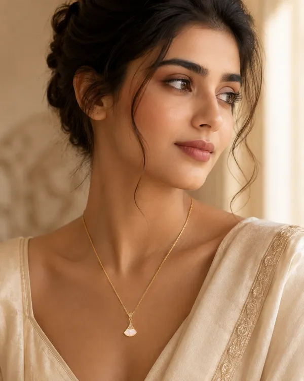 Mythink_Pearl_Fan_Necklace
