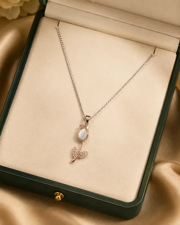Mythink_Lily_Glow_Necklace