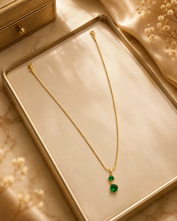 Mythink_Emerald_Muse_Necklace
