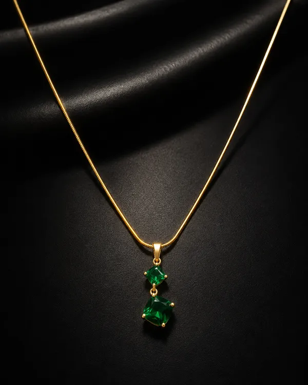 Mythink_Emerald_Muse_Necklace