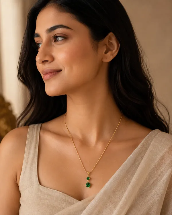 Mythink_Emerald_Muse_Necklace