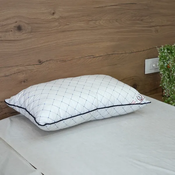 White_And_Blue_Polycotton_Pillow_For_Home_&_Decor