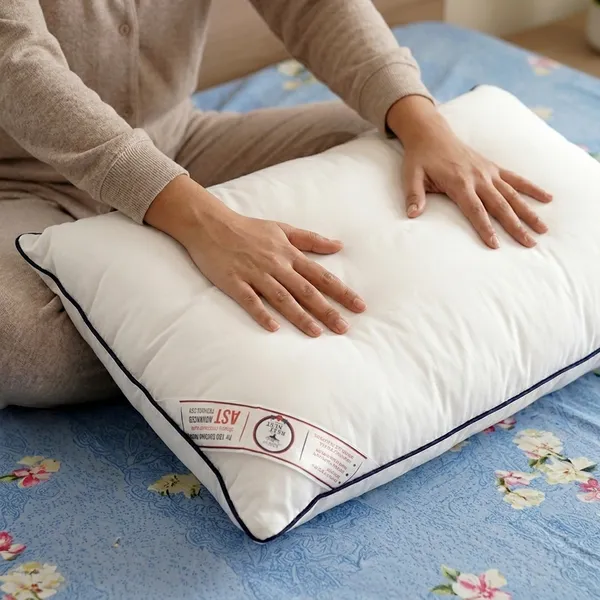 White_Polycotton_Pillow_For_Home_&_Decor