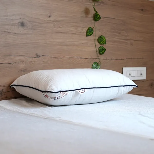 White_Polycotton_Pillow_For_Home_&_Decor