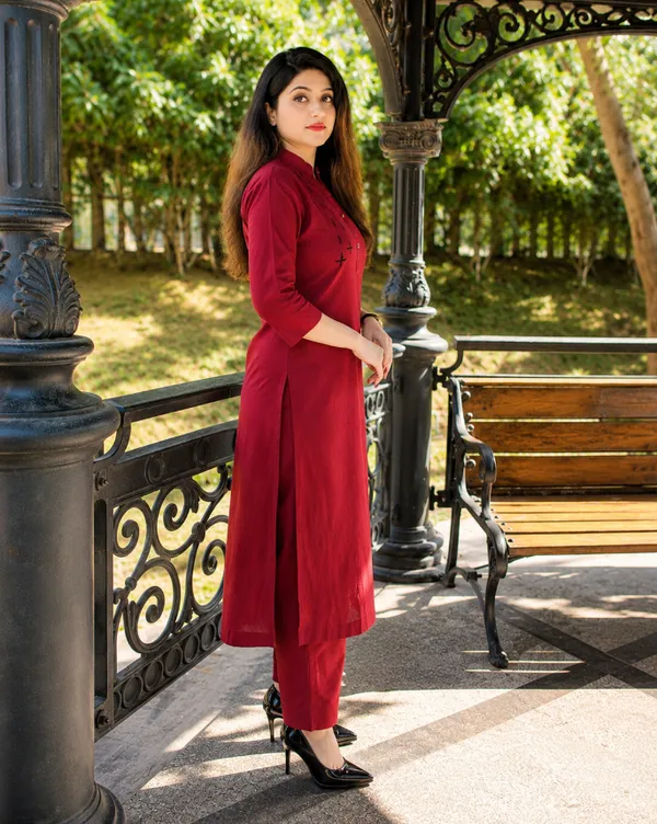 Maroon_Cotton_Blend_Kurta_Set_For_Women
