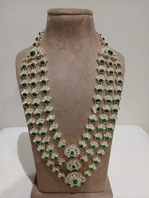White_And_Green_Metal_And_Pearls_Mala_For_Men
