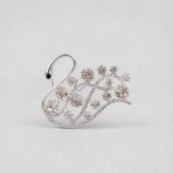 Silver_Metal_Royal_Brooch_For_Men_