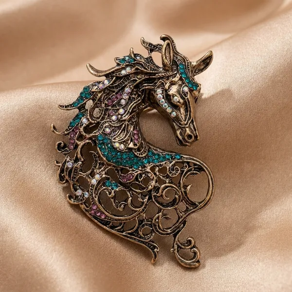 Silver_Metal_Royal_Brooch_For_Men_