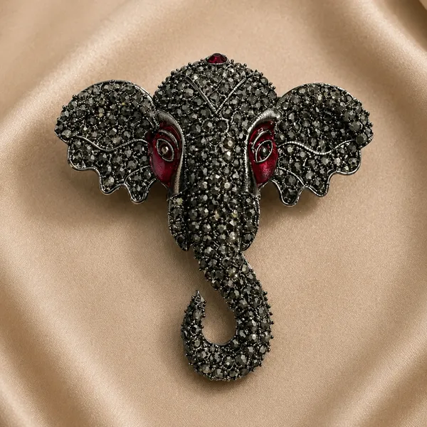 Sparkling_Elephant_Brooch_with_Red_Accents