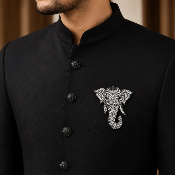 Sparkling_Crystal_Elephant_Head_Brooch_Pin