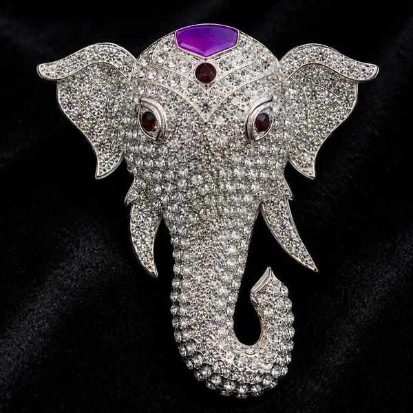 Sparkling_Elephant_Brooch_with_Crystal_Embellishments