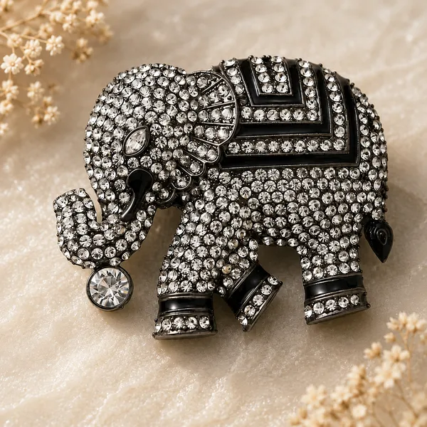 Sparkling_Crystal_Elephant_Brooch_Pin