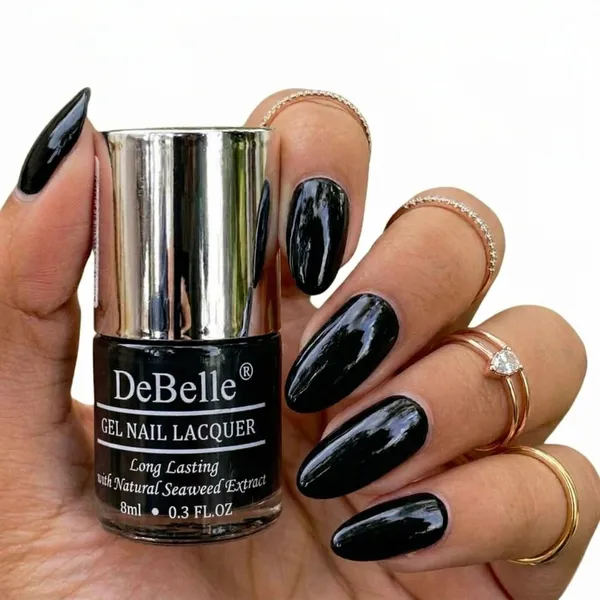 DeBelle_Gel_Nail_Lacquer_Luxe_Noir_Black_Nail_Polish_8_Ml