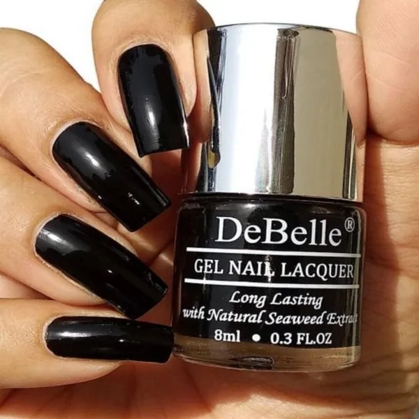 DeBelle_Gel_Nail_Lacquer_Luxe_Noir_Black_Nail_Polish_8_Ml