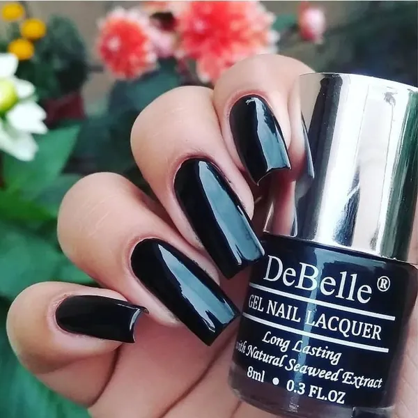 DeBelle_Gel_Nail_Lacquer_Luxe_Noir_Black_Nail_Polish_8_Ml