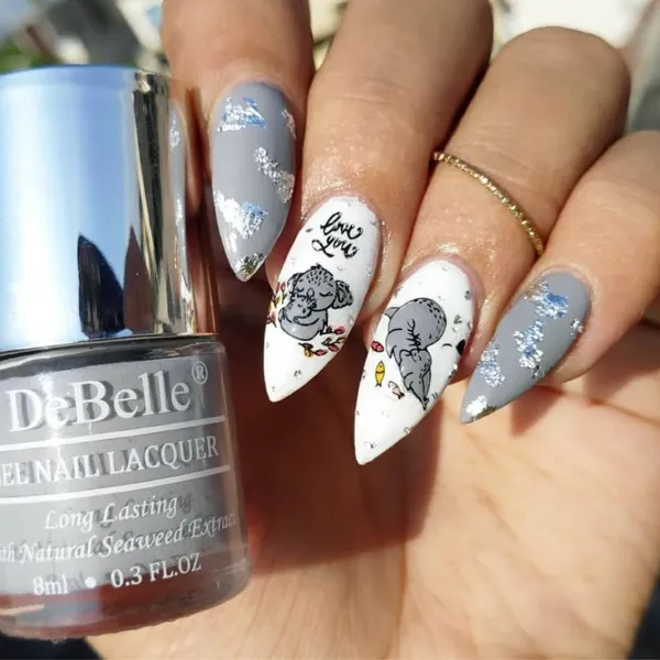 DeBelle_Gel_Nail_Lacquer_Sombre_Grey_Light_Grey_Nail_Polish_8_Ml